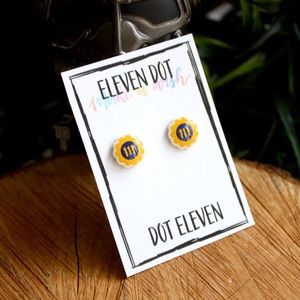 Fallout Video Game Vault 111 Geek Stud Earrings